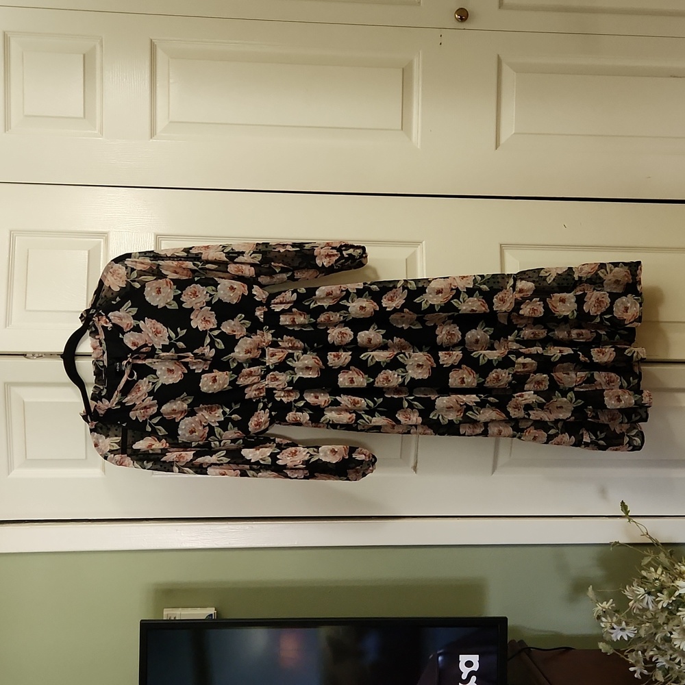 Aqua maxi dress.Black, floral print Sheer long sleeves.